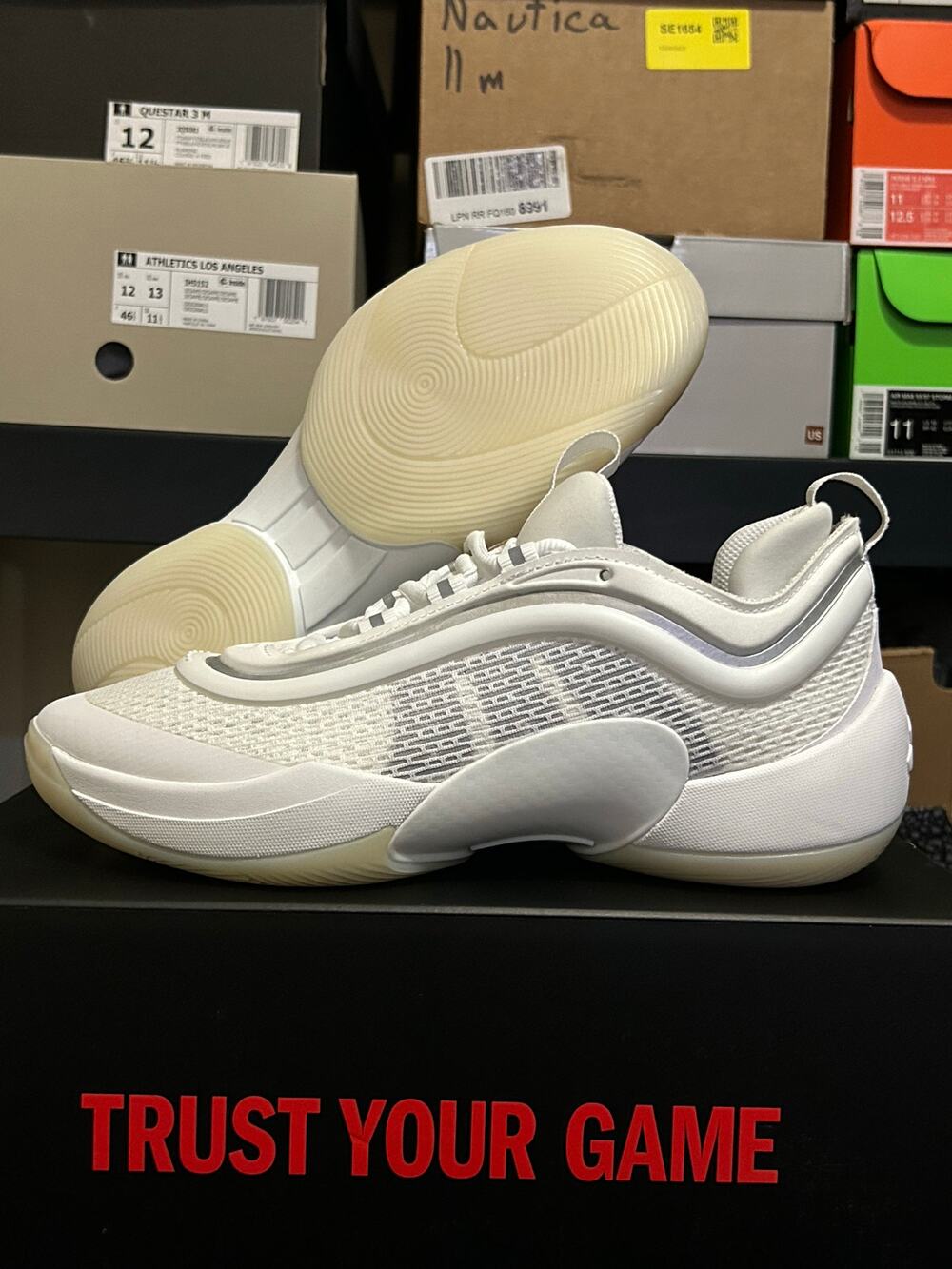 adidas DON 6 Triple White / Size 7 / Brand New